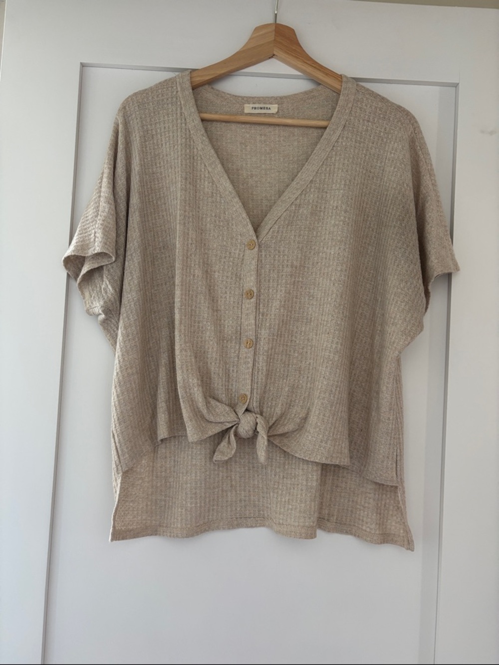 Promesa Beige Button-Front Tie Short Sleeve Top